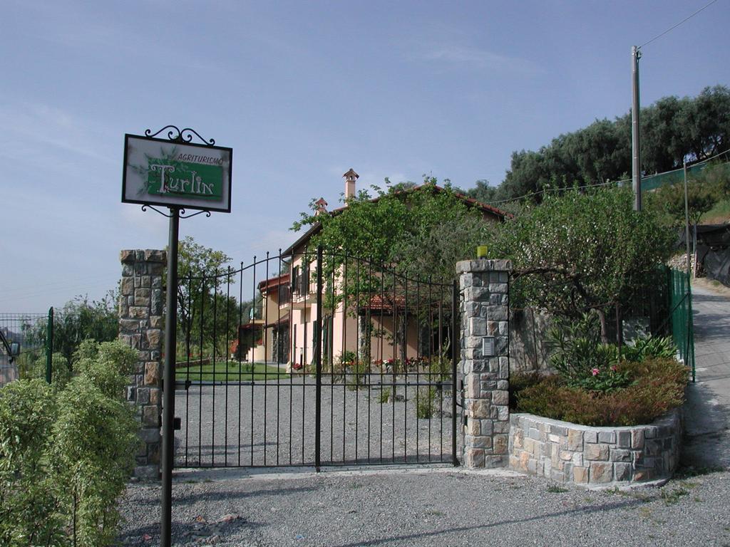 Agriturismo Turlin Vallebona Buitenkant foto